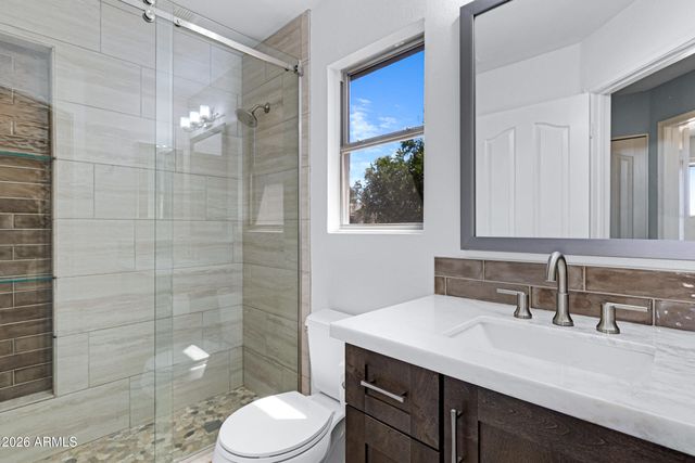 4829 E Swilling Road, Phoenix, AZ 85054