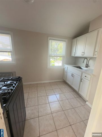 92 Aberdeen Court 2, Haledon, NJ 07508