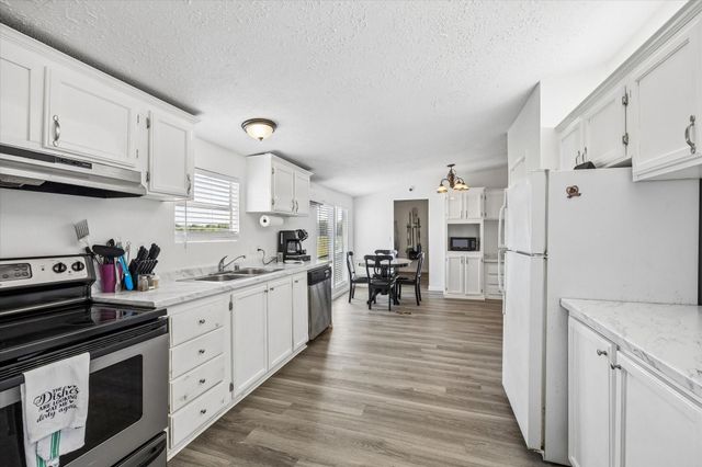 41230 Delma Road, Hempstead, TX 77445