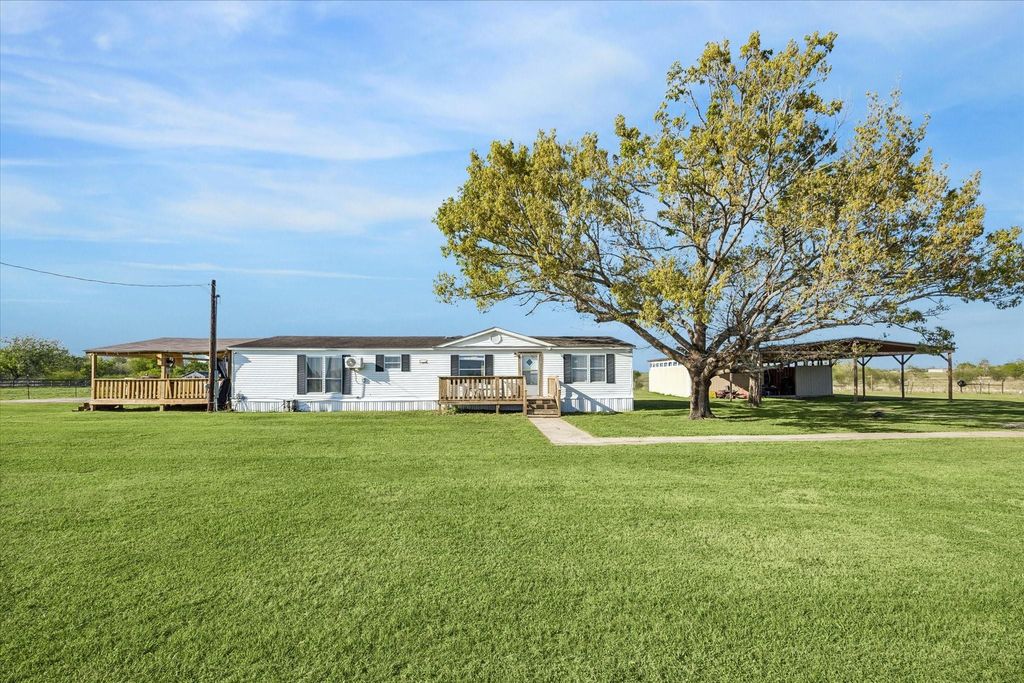41230 Delma Road, Hempstead, TX 77445