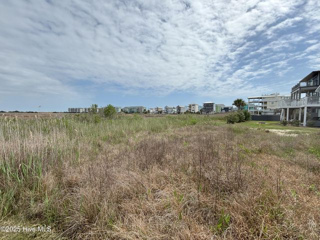 116 Virginia Avenue, Carolina Beach, NC 28428