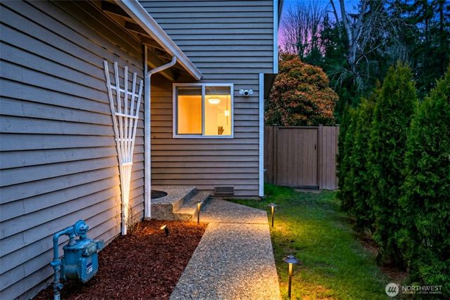 13324 NE 138th Pl, Kirkland, WA 98034