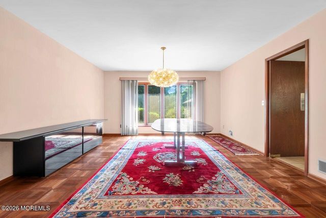 6 Sugar Lane, Holmdel, NJ 07733