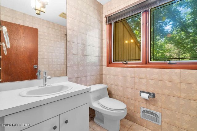 6 Sugar Lane, Holmdel, NJ 07733
