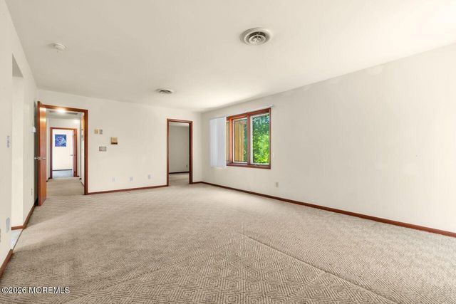 6 Sugar Lane, Holmdel, NJ 07733