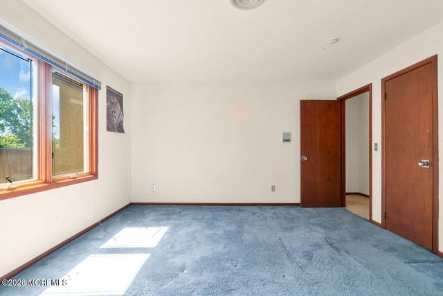6 Sugar Lane, Holmdel, NJ 07733