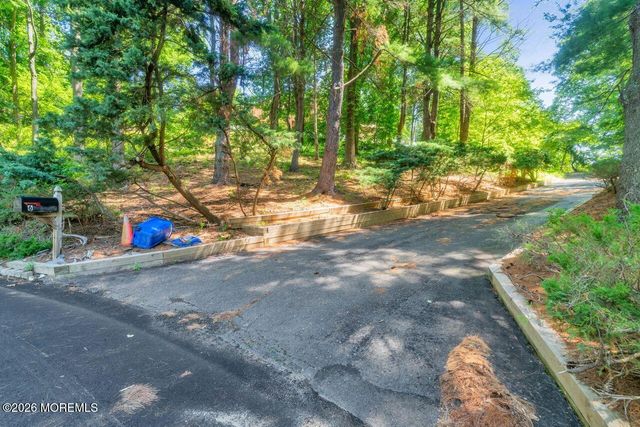 6 Sugar Lane, Holmdel, NJ 07733