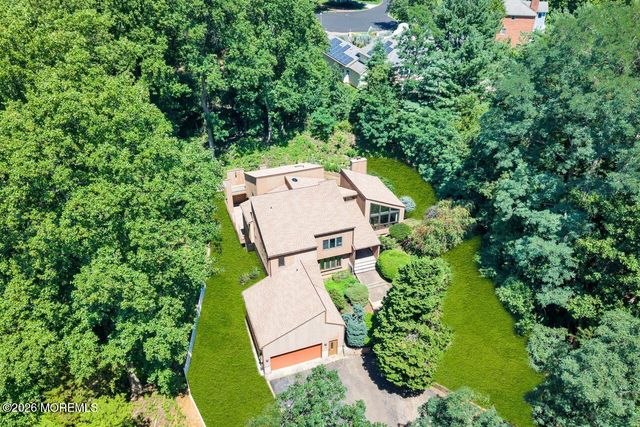 6 Sugar Lane, Holmdel, NJ 07733