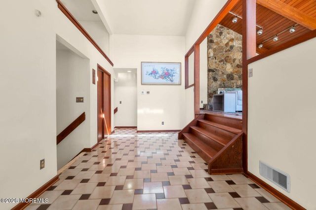 6 Sugar Lane, Holmdel, NJ 07733