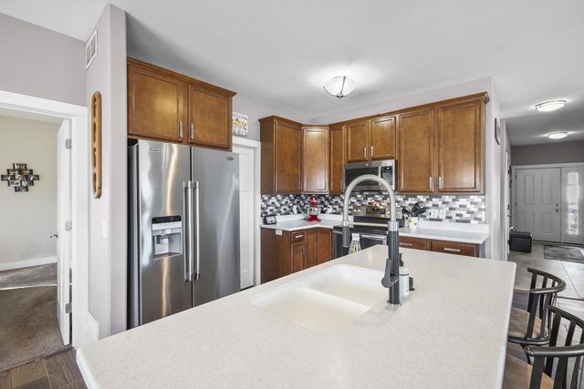 1215 Springbrook Drive, Baraboo, WI 53913