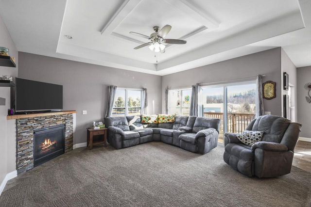 1215 Springbrook Drive, Baraboo, WI 53913