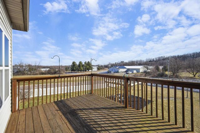 1215 Springbrook Drive, Baraboo, WI 53913