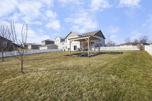 1215 Springbrook Drive, Baraboo, WI 53913