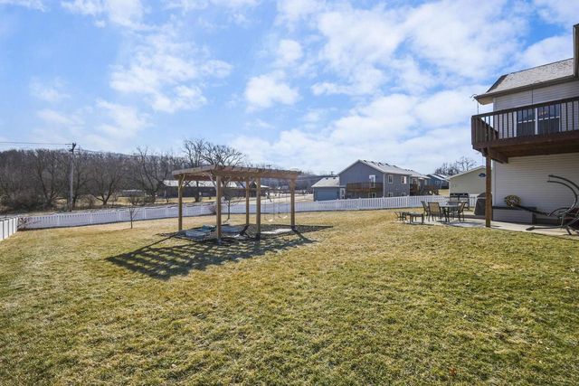 1215 Springbrook Drive, Baraboo, WI 53913