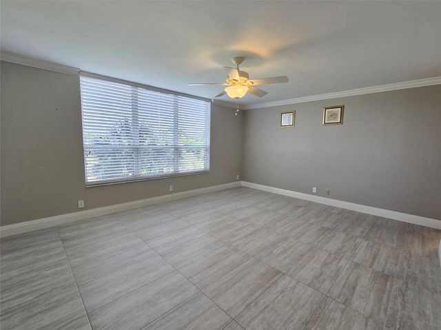 7580 Regency Lake Dr 402, Boca Raton, FL 33433