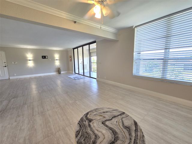 7580 Regency Lake Dr 402, Boca Raton, FL 33433