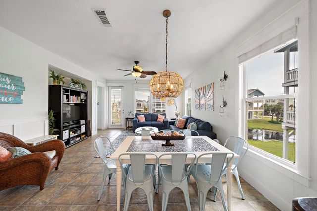 4139 King Rail Circle, Galveston, TX 77554