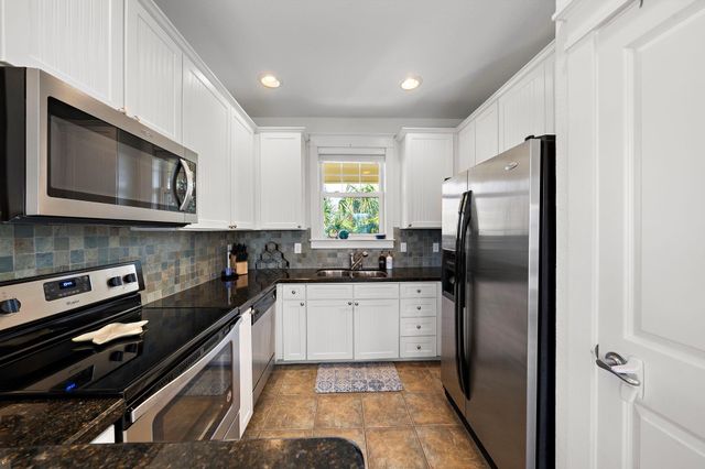 4139 King Rail Circle, Galveston, TX 77554