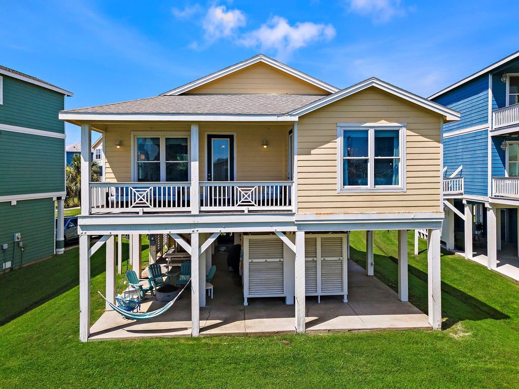 4139 King Rail Circle, Galveston, TX 77554