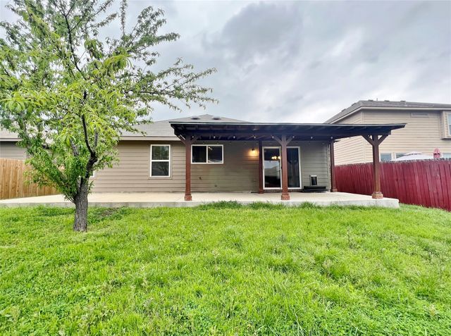 9925 Amaryllis Lane, Fort Worth, TX 76108