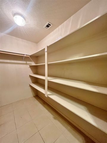 9925 Amaryllis Lane, Fort Worth, TX 76108