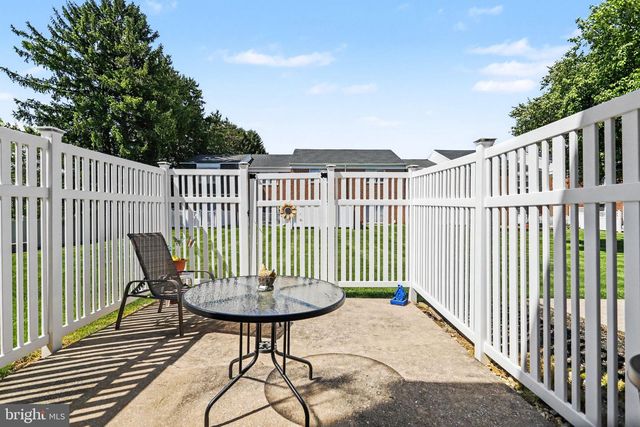 1638 DEVERS RD, York, PA 17404