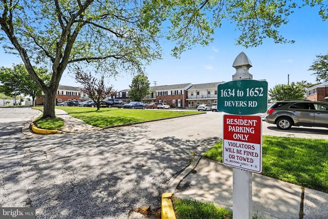 1638 DEVERS RD, York, PA 17404
