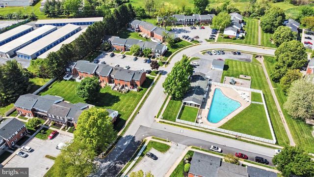 1638 DEVERS RD, York, PA 17404