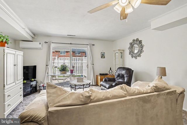 1638 DEVERS RD, York, PA 17404