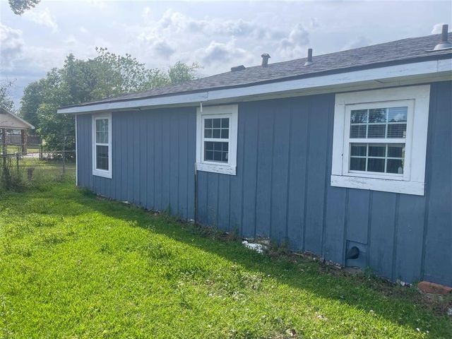 1306 Continental Boulevard, Westlake, LA 70669