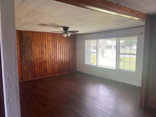 1306 Continental Boulevard, Westlake, LA 70669