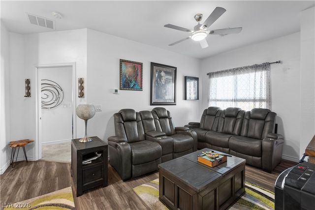 206 Callen Falls Avenue 1514, Henderson, NV 89011