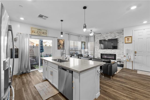 206 Callen Falls Avenue 1514, Henderson, NV 89011