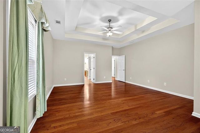 8004 Larksview Drive, Fairburn, GA 30213