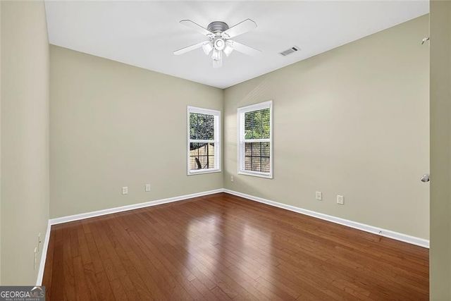 8004 Larksview Drive, Fairburn, GA 30213