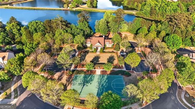 8004 Larksview Drive, Fairburn, GA 30213