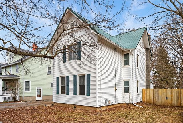 31 Church Street, Phelps, NY 14532