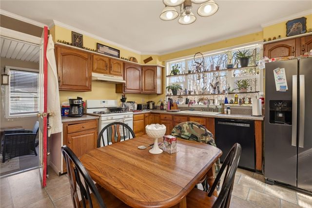 31 Church Street, Phelps, NY 14532