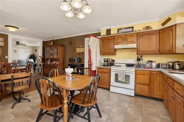 31 Church Street, Phelps, NY 14532