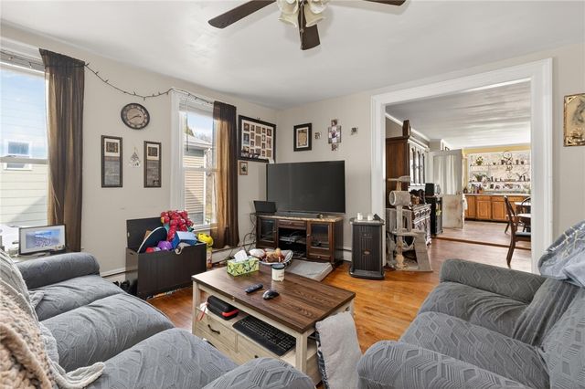 31 Church Street, Phelps, NY 14532