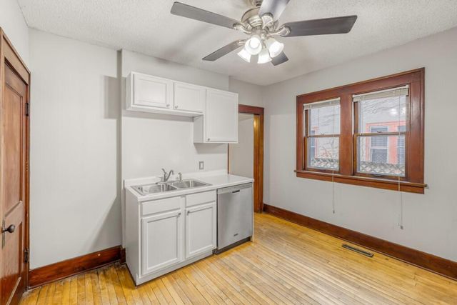 2718 Sheridan Avenue N, Minneapolis, MN 55411