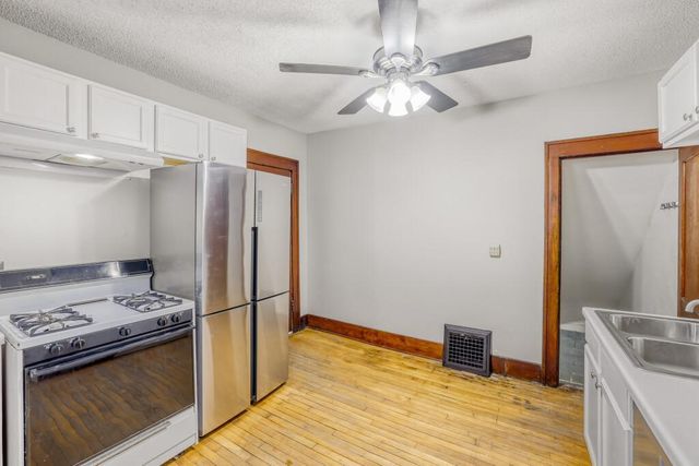 2718 Sheridan Avenue N, Minneapolis, MN 55411