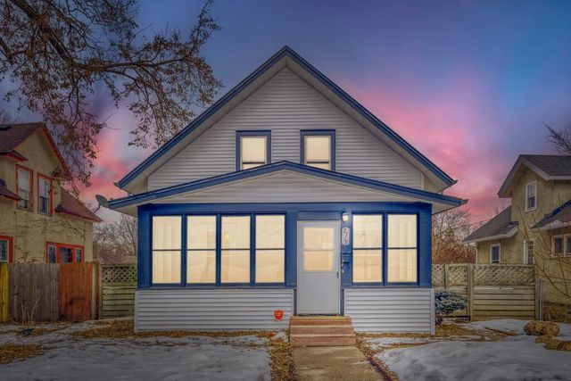 2718 Sheridan Avenue N, Minneapolis, MN 55411