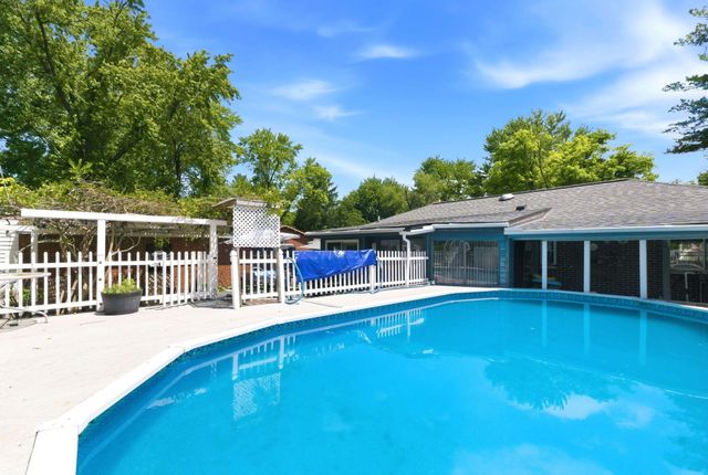 2087 Turnbull Road 2087 Turnbull Road, Dayton, OH 45431