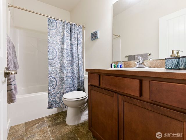 14301 24th Avenue E, Tacoma, WA 98445