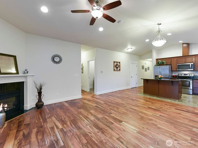 14301 24th Avenue E, Tacoma, WA 98445