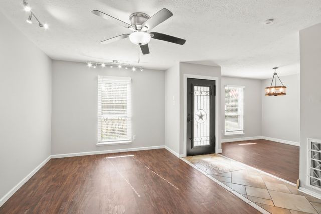 35 N Wavy Oak Circle, The Woodlands, TX 77381