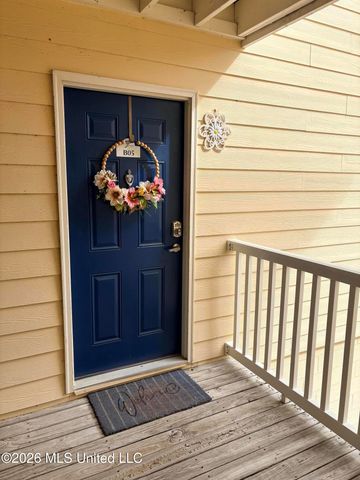 2421 Beachview Drive, B5, Ocean Springs, MS 39564