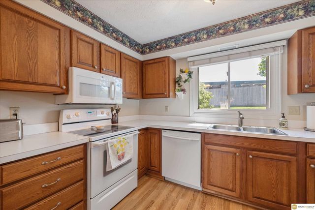 12136 Burt Street, Omaha, NE 68154