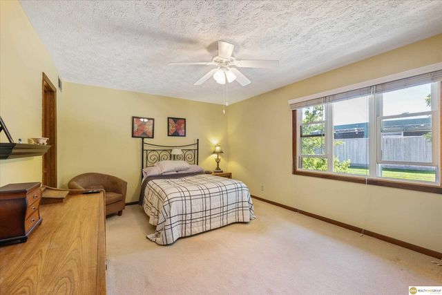 12136 Burt Street, Omaha, NE 68154